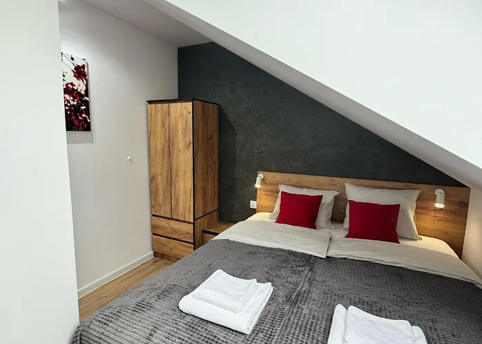 Daire Na Polnych Domach *